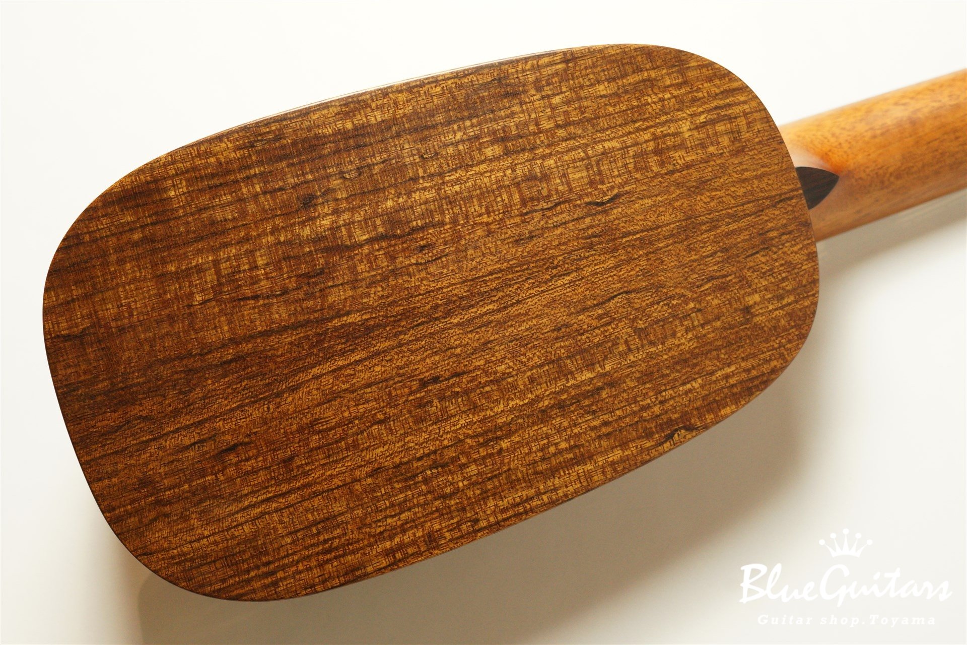 ukulele concert 14f pineapple - Hawaian Mango TOP / Ovangkol SIDE&BACK