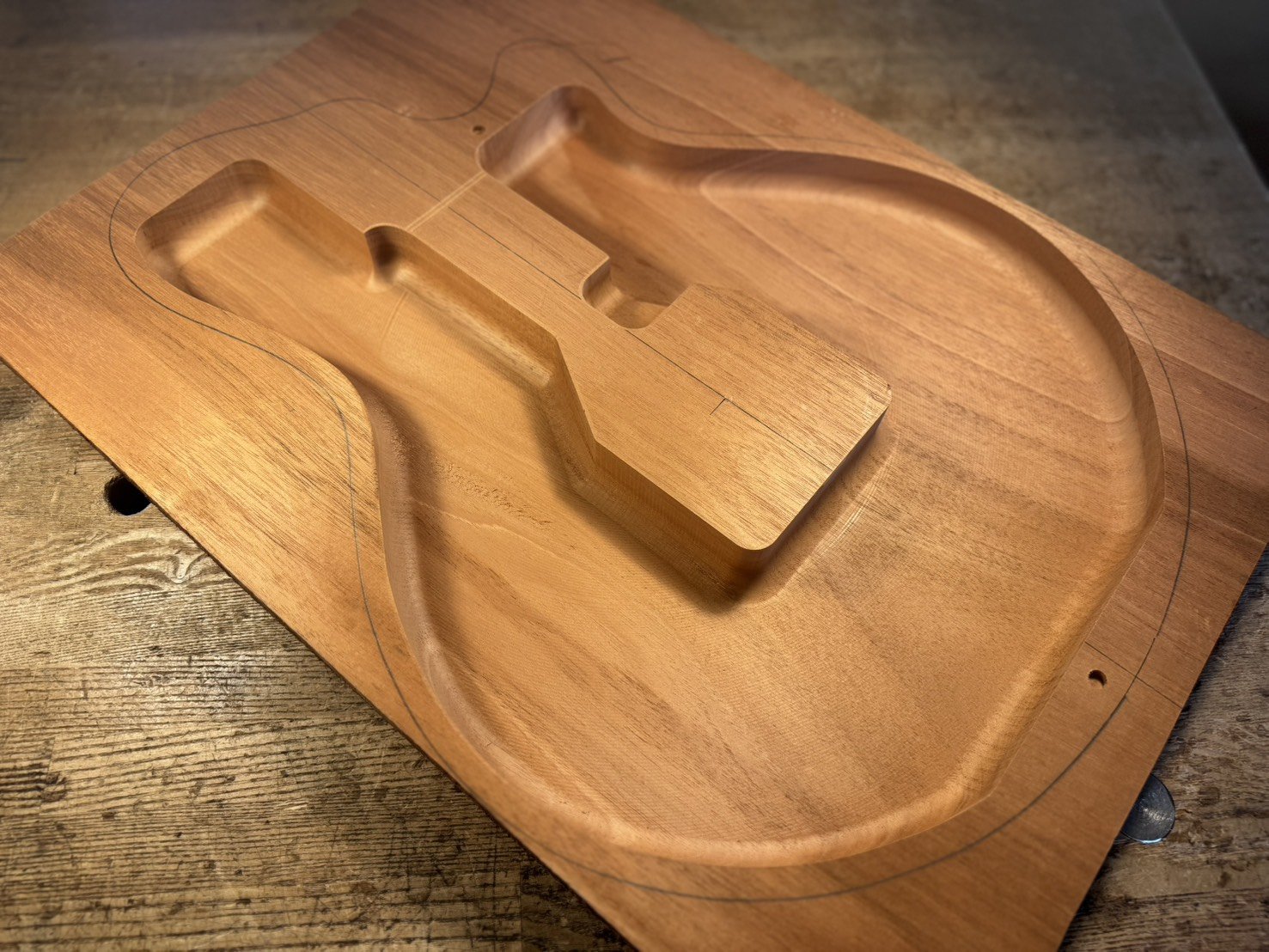 Arcus Forma - Semi Hollow