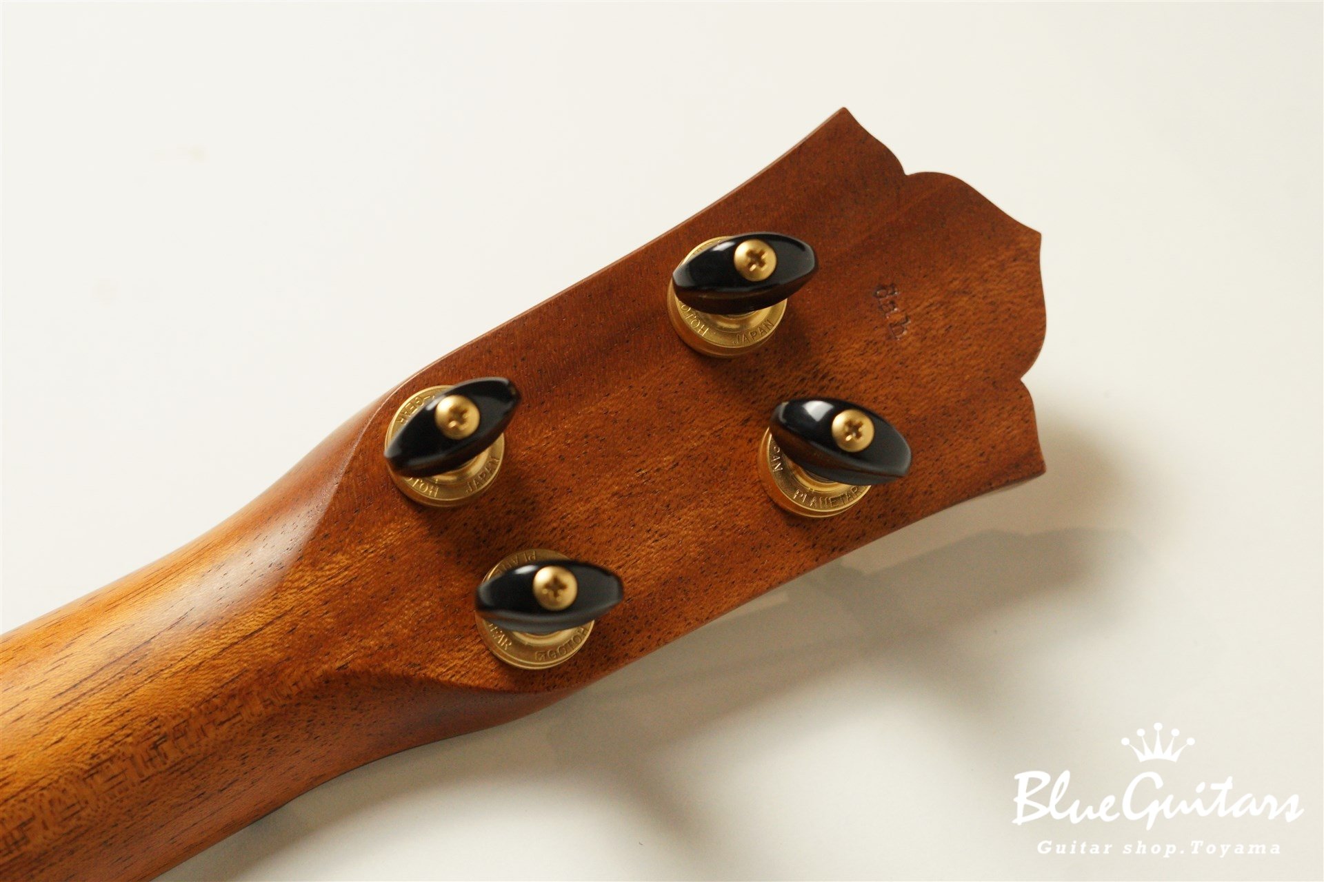 ukulele concert 14f pineapple - Hawaiian Mango TOP / Ovangkol SIDE&BACK
