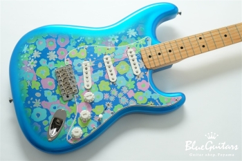 Made in Japan Limited Stratocaster - Blue Flower