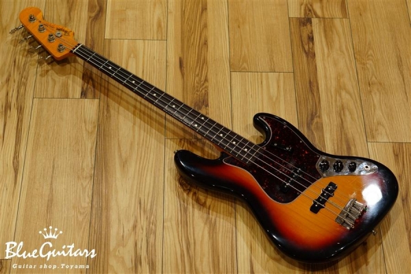 1999年製 American Vintage 1962 Jazz Bass 3Knobs - 3 Color Sunburst