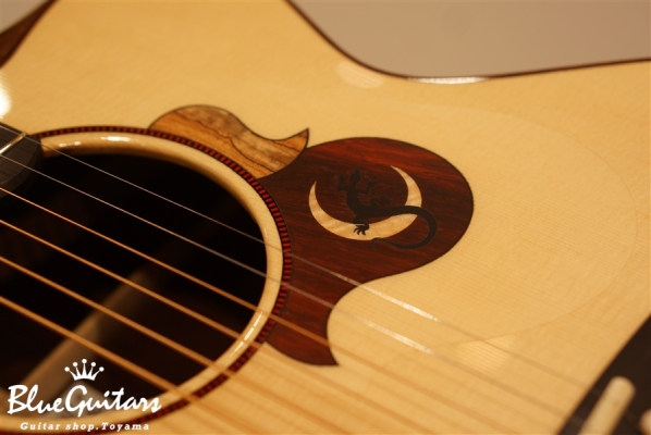 Carrera SJ | German Spruce/Honduran Rosewood