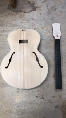 ES-150 Model (1930s) w/ Iwamoto Case