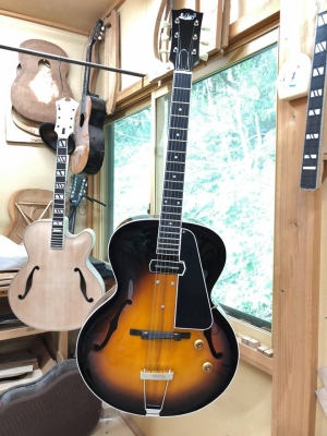 ES-150 Model (1930s) w/ Iwamoto Case