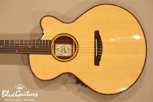 Crews Maniac Sound EG-1500C | Blue Guitars Online Store