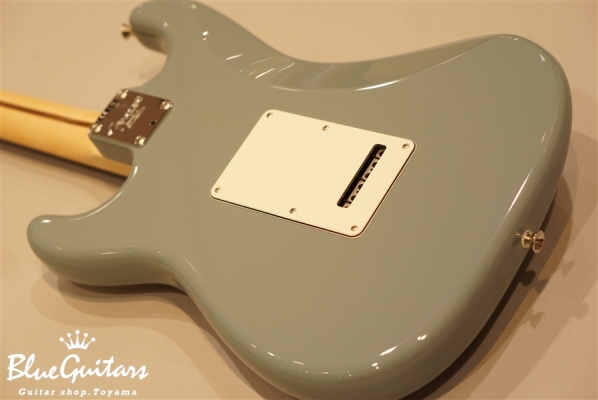American Professional Stratocaster - Sonic Gray