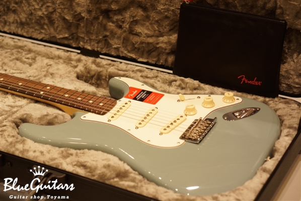 American Professional Stratocaster - Sonic Gray