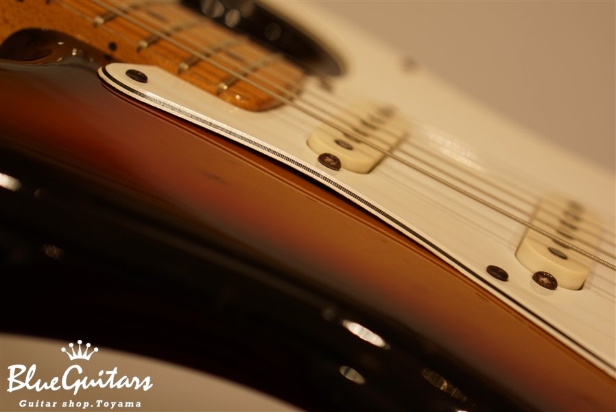 1975年製 Stratocaster Hard Tail - Sunburst
