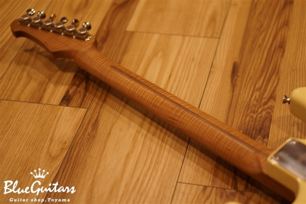ST modern SSH/Quartersawn&Roasted Flame Maple Neck/Amalfitano P.U. - VWH(Uretane Body/Lacquer Neck)