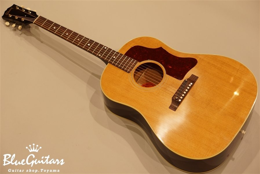 Gibson 1966 J-50 ADJ - Antique Ntural | Blue Guitars Online Store