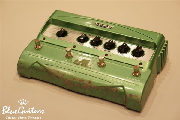 LINE 6 DL4 Delay Modeler/Stomp Box SERIES | Blue Guitars Online Store