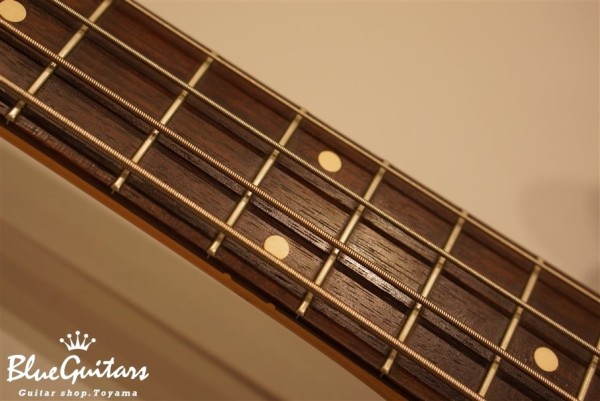 Team Built 1960 Jazz Bass Relic - 3 Color Sunburst