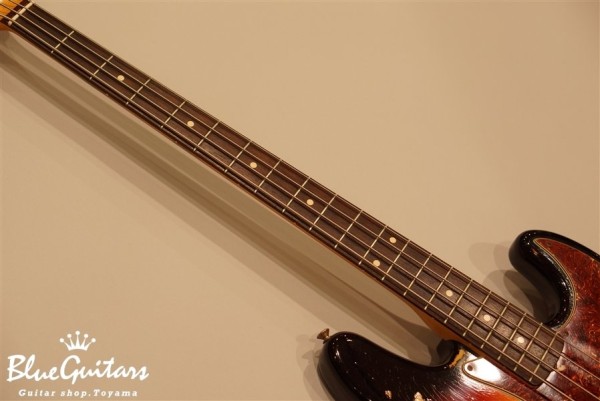 Team Built 1960 Jazz Bass Relic - 3 Color Sunburst