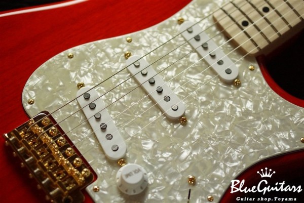 MAMI STRATOCASTER