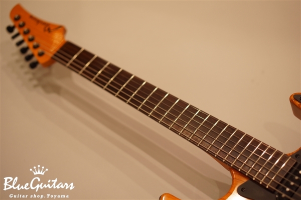 Vintage Tremolo SSS / Swamp Ash - Amber