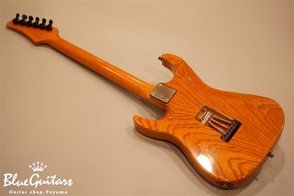 Vintage Tremolo SSS / Swamp Ash - Amber