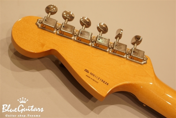 Classic Player Jaguar HH - 3Color Snburst