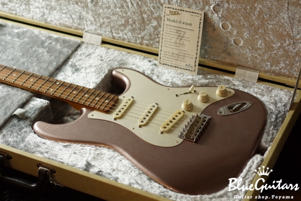 Model S. #006 Light Aged - Burgundy Mist Metalic with Silver