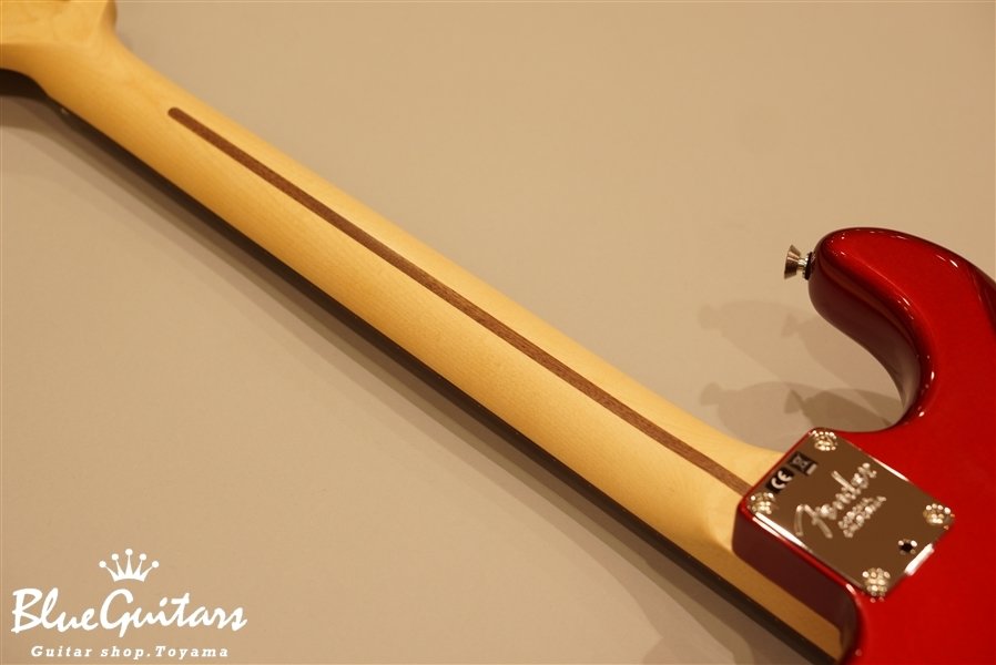 American Professional Stratocaster - Candy Apple Red