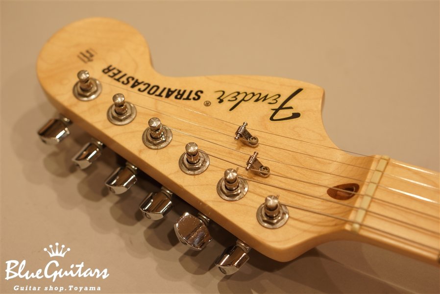 USA Highway One Stratocaster - 3-Color Sunburst