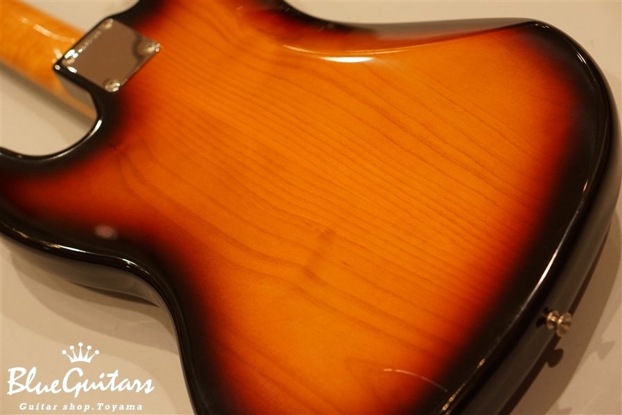 American Vintage 1962 Jazz Bass 2Knob - 3-Color Sunburst