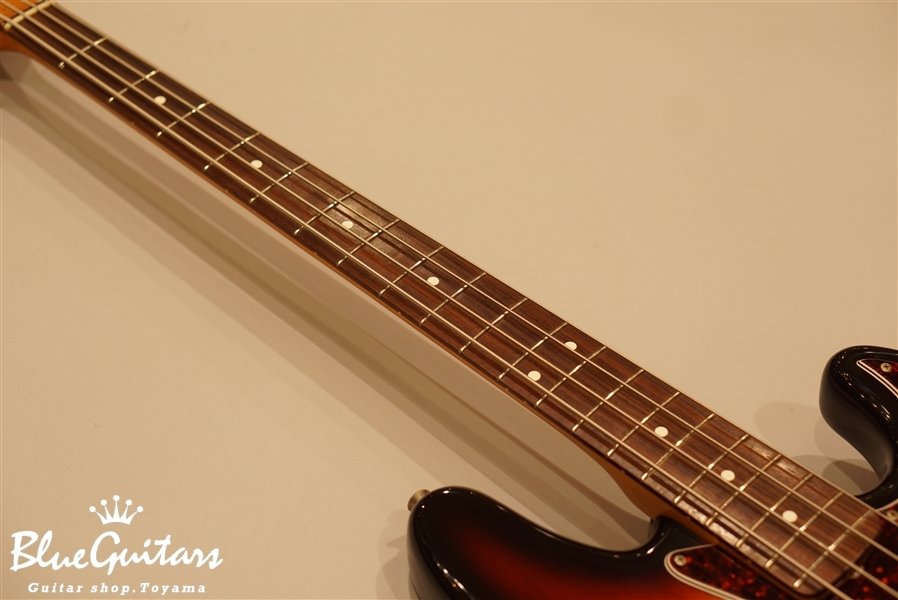 American Vintage 1962 Jazz Bass 2Knob - 3-Color Sunburst