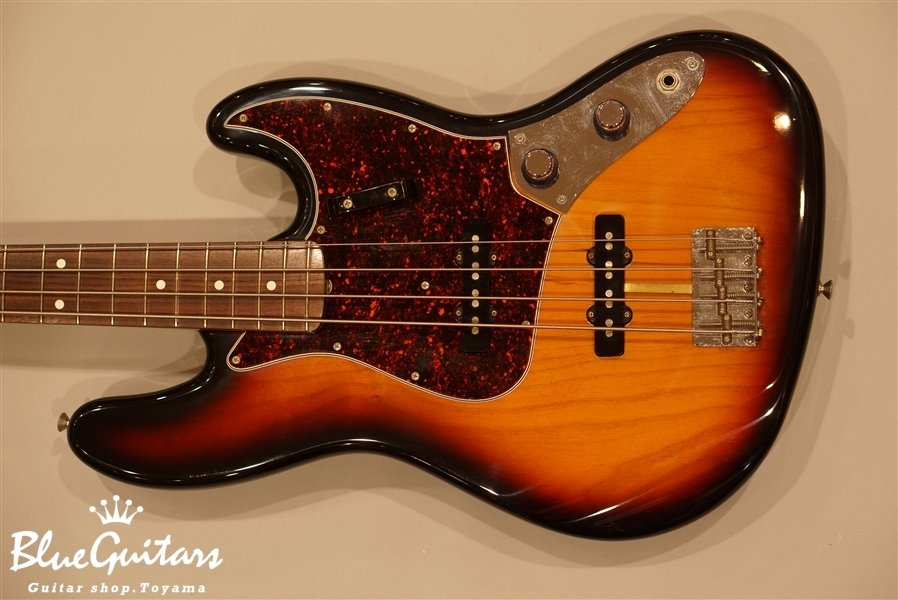 American Vintage 1962 Jazz Bass 2Knob - 3-Color Sunburst