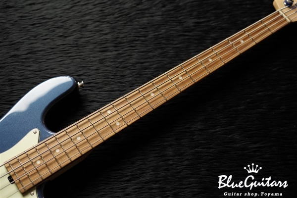 Metroline series RV4 - Dark Lake Placid Blue