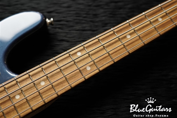 Metroline series RV4 - Dark Lake Placid Blue
