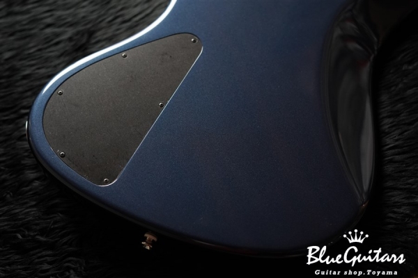 Metroline series RV4 - Dark Lake Placid Blue