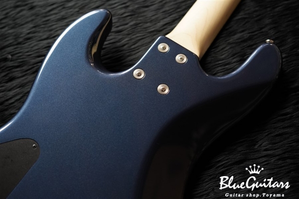 Metroline series RV4 - Dark Lake Placid Blue
