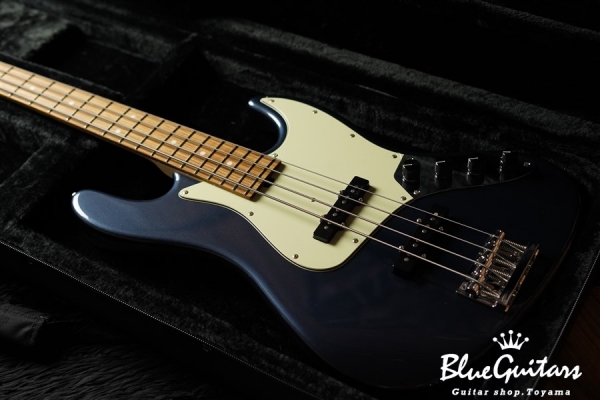 Metroline series RV4 - Dark Lake Placid Blue