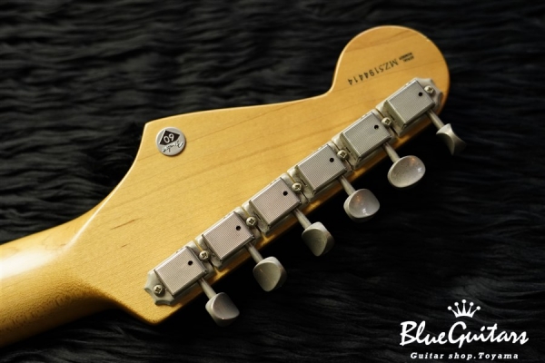 Mexico 60th Anniv. STRATOCASTER - Black w/ Mid Booster