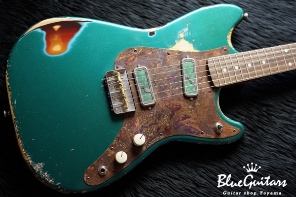 IRIS #026 - Metallic Green over 3Tone Sunburst