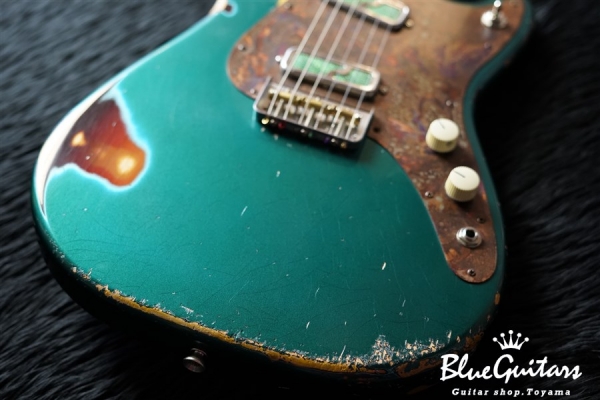 IRIS #026 - Metallic Green over 3Tone Sunburst