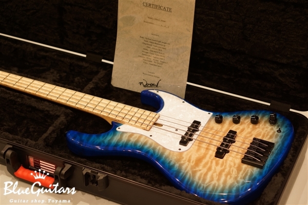 Vibe-4 Quilted Maple #005 - Aqua Blue Burst