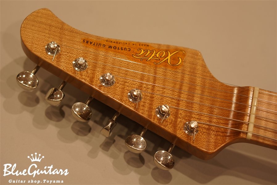 XSC-2 - 2 Tone Sunburst / Medium Aged #169