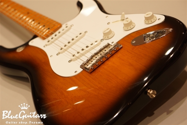 American Vintage '57 Stratocaster - 2-Color Sunburst