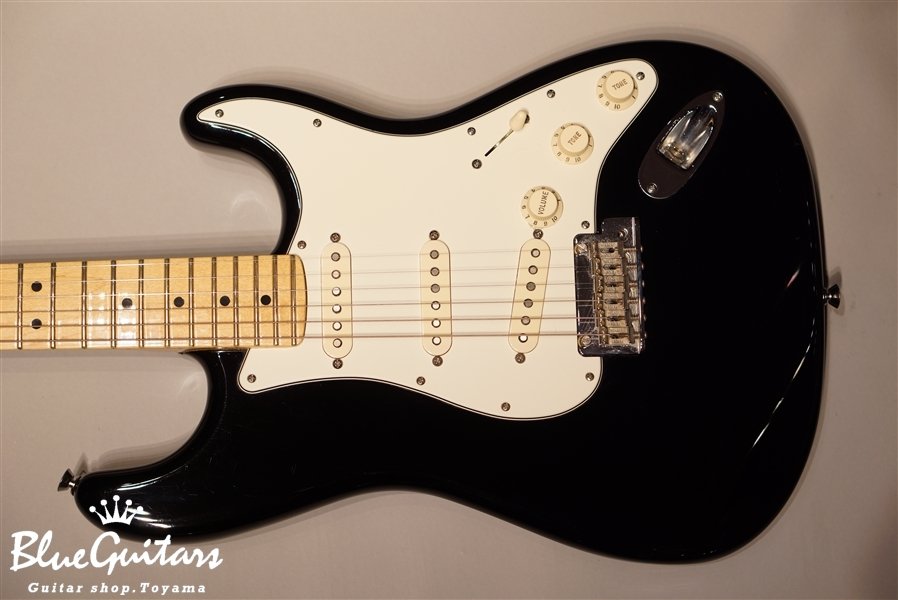 Fender USA American Standard Stratocaster - Black/Maple | Blue