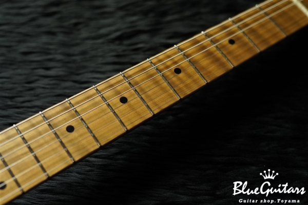 XTC-1 - White Blonde #975/Heavy Aged/Ash/Roasted 4A Grade Flame Maple Neck