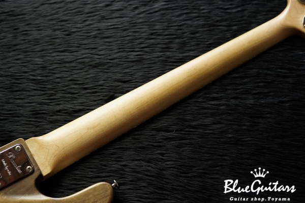 WOODLINE PREMIUM 5 Flame Maple top / Alder back - Black Oil