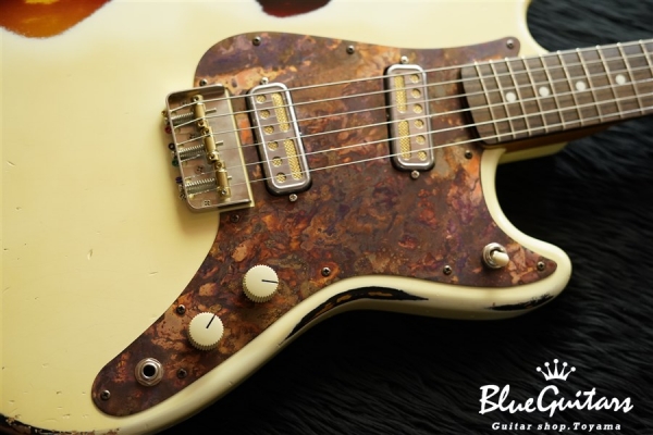 IRIS #057 - Vintage White over 3TS 