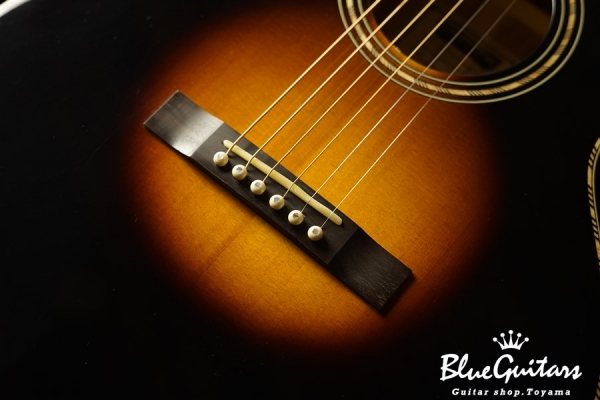 G9521 Style 2 Triple-O Auditorium - Appalachia Cloudburst