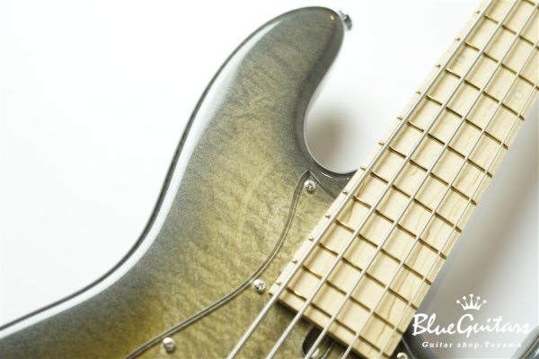 MJ Five-Premium/MG AC - GM-B