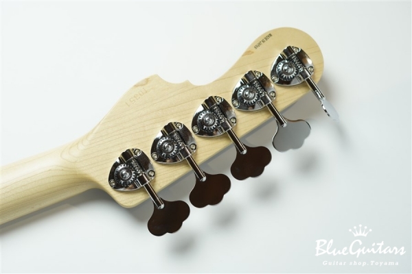 MJ Five-Premium/MG AC - GM-B