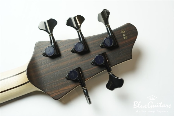 Throb-5 19pitch #042 - CN/Brown