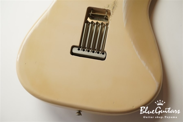 Model-S #036 Medium Aged - Faded Shell Pink with Copper Red