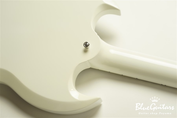 Portrait Line No.2 Standard Single #004 - Polaris White