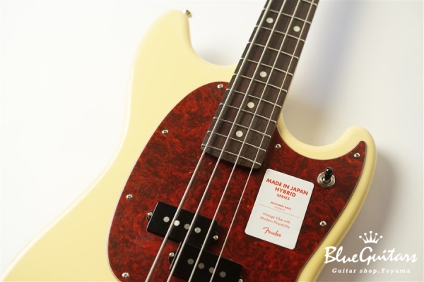 MADE IN JAPAN HYBRID MUSTANG BASS - Vintage White