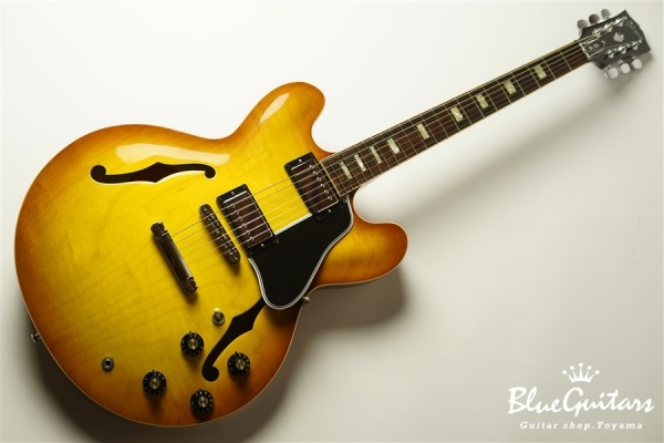 Larry Carlton ES-335
